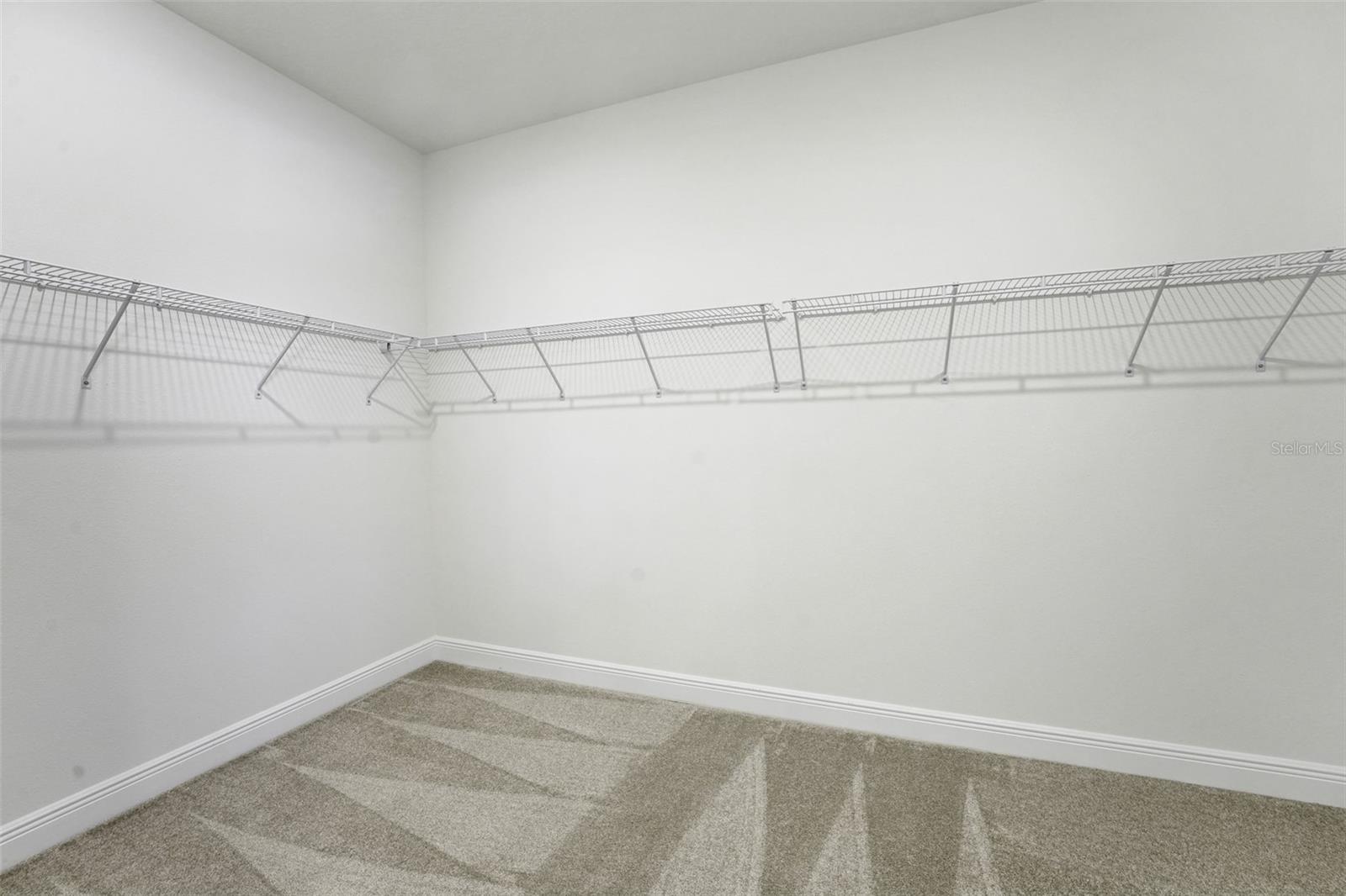 17546 VALLEYWOOD PKWY — photo 29