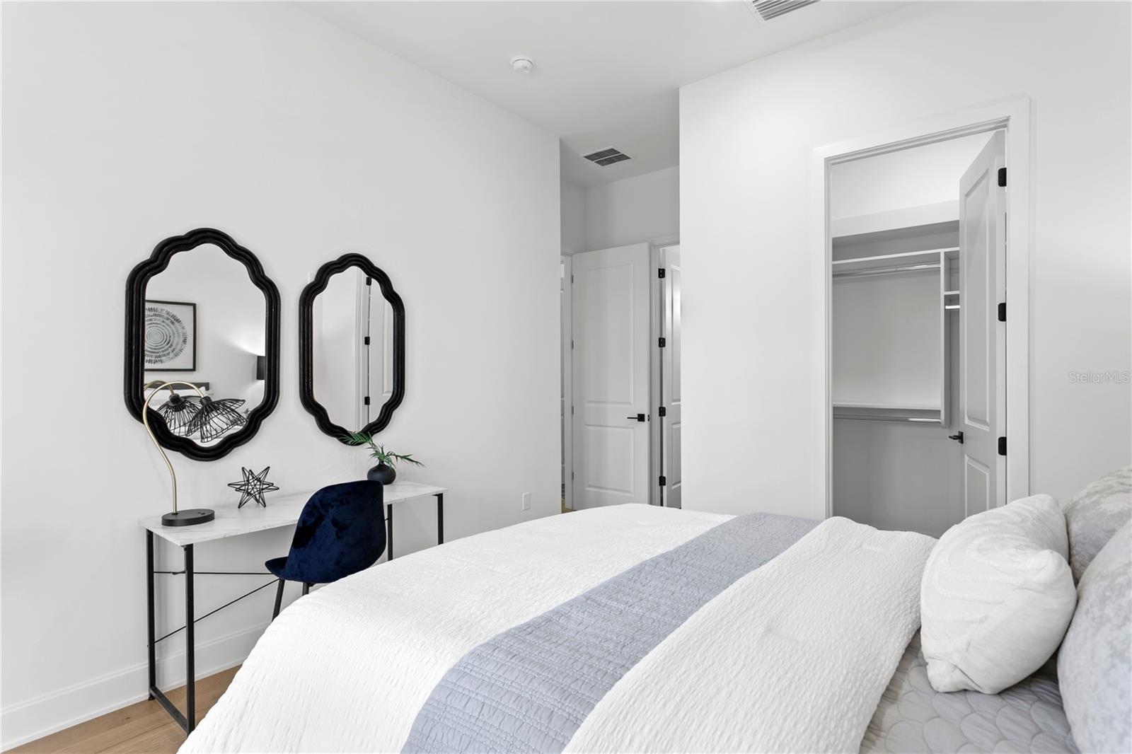 460 GILMAN PL N — photo 19