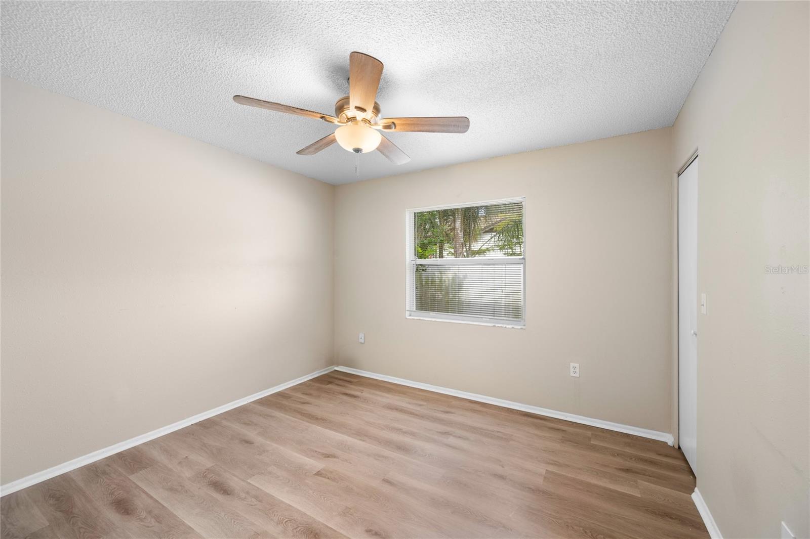 1221 E COURT ST — photo 24