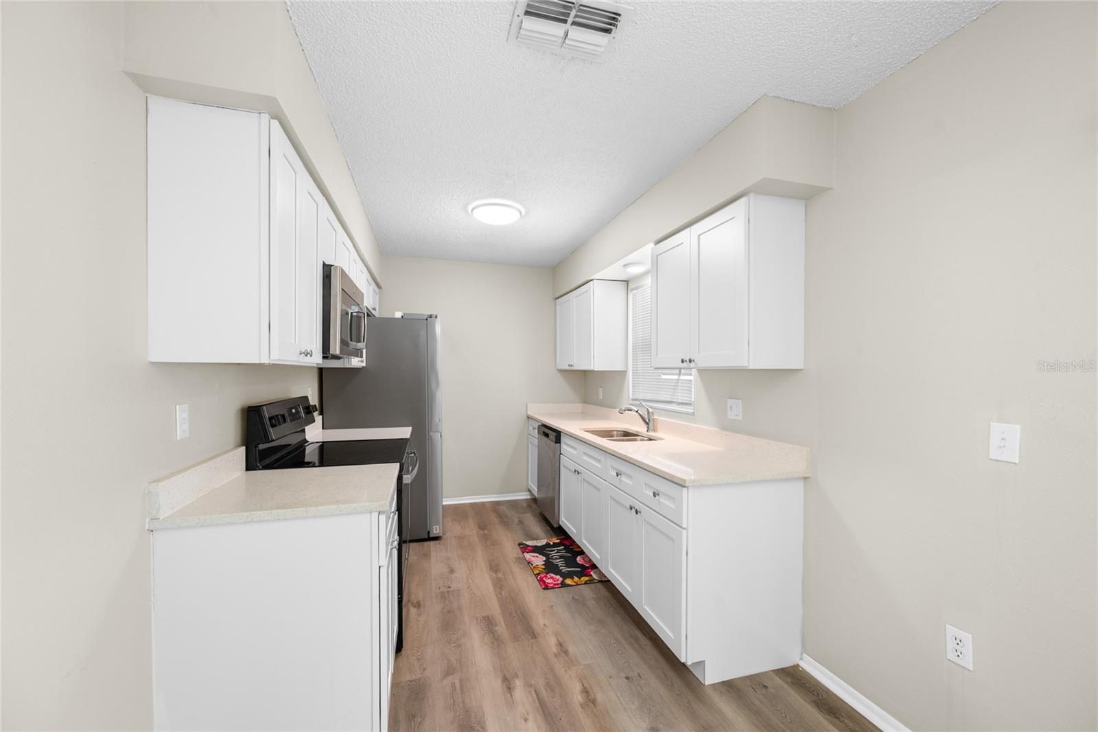 1221 E COURT ST — photo 12
