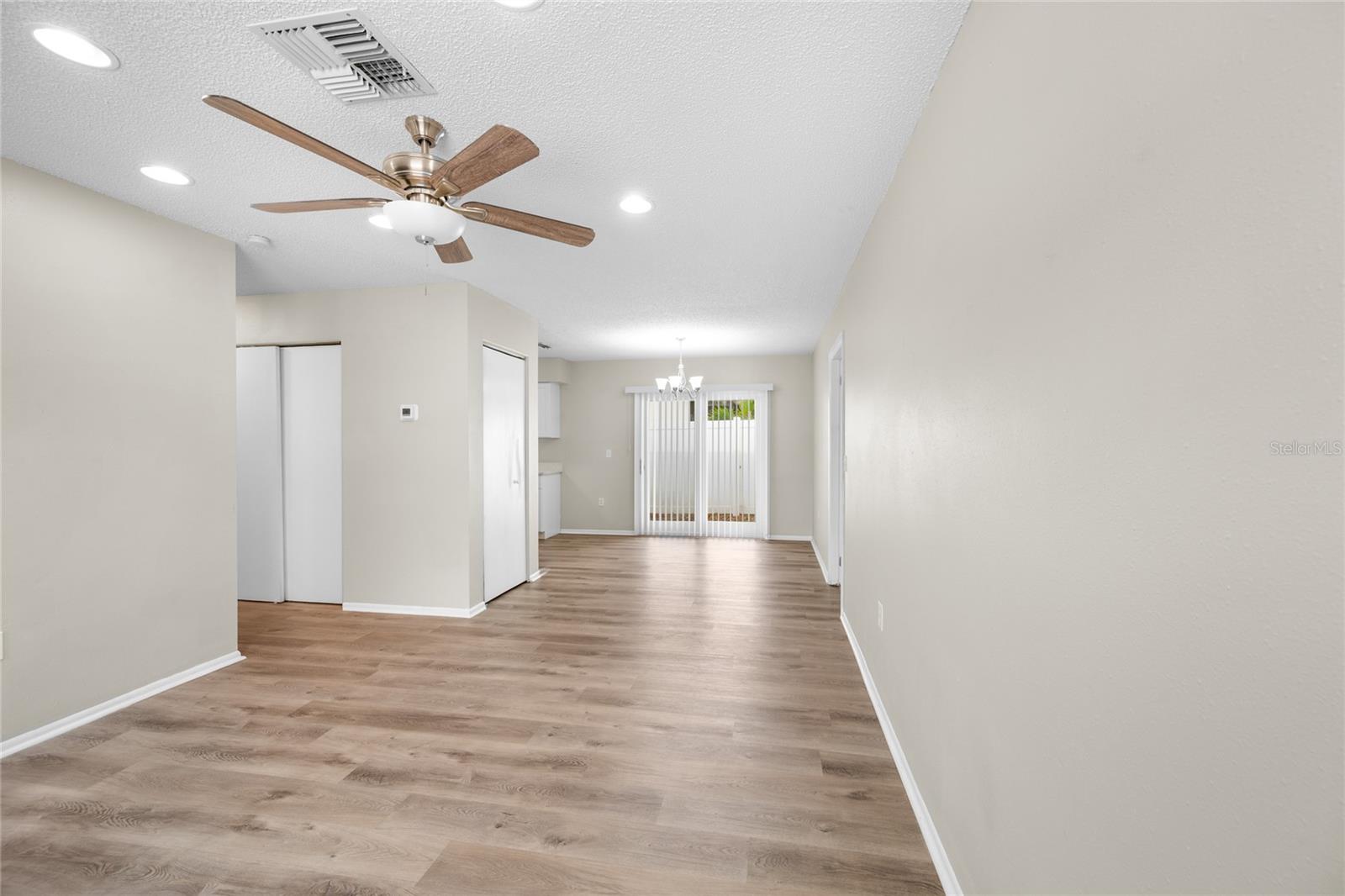1221 E COURT ST — photo 8