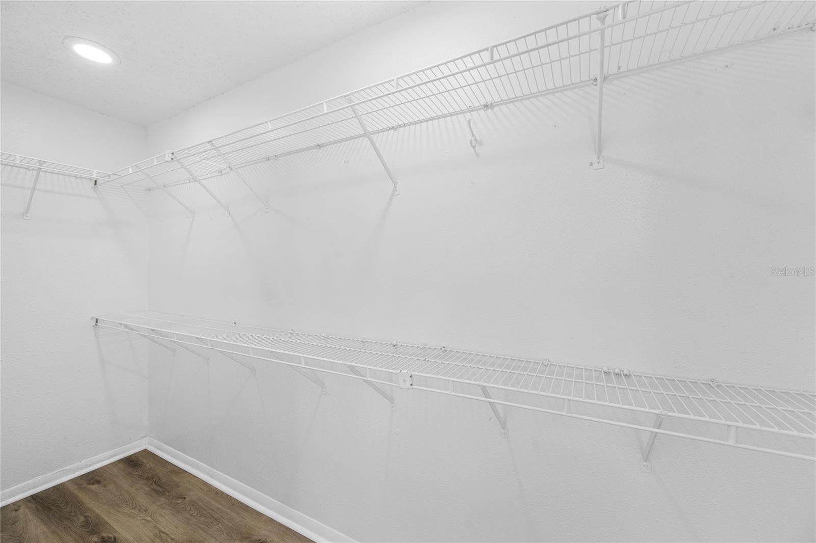 1221 E COURT ST — photo 16