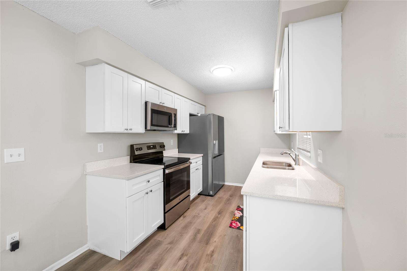 1221 E COURT ST — photo 13