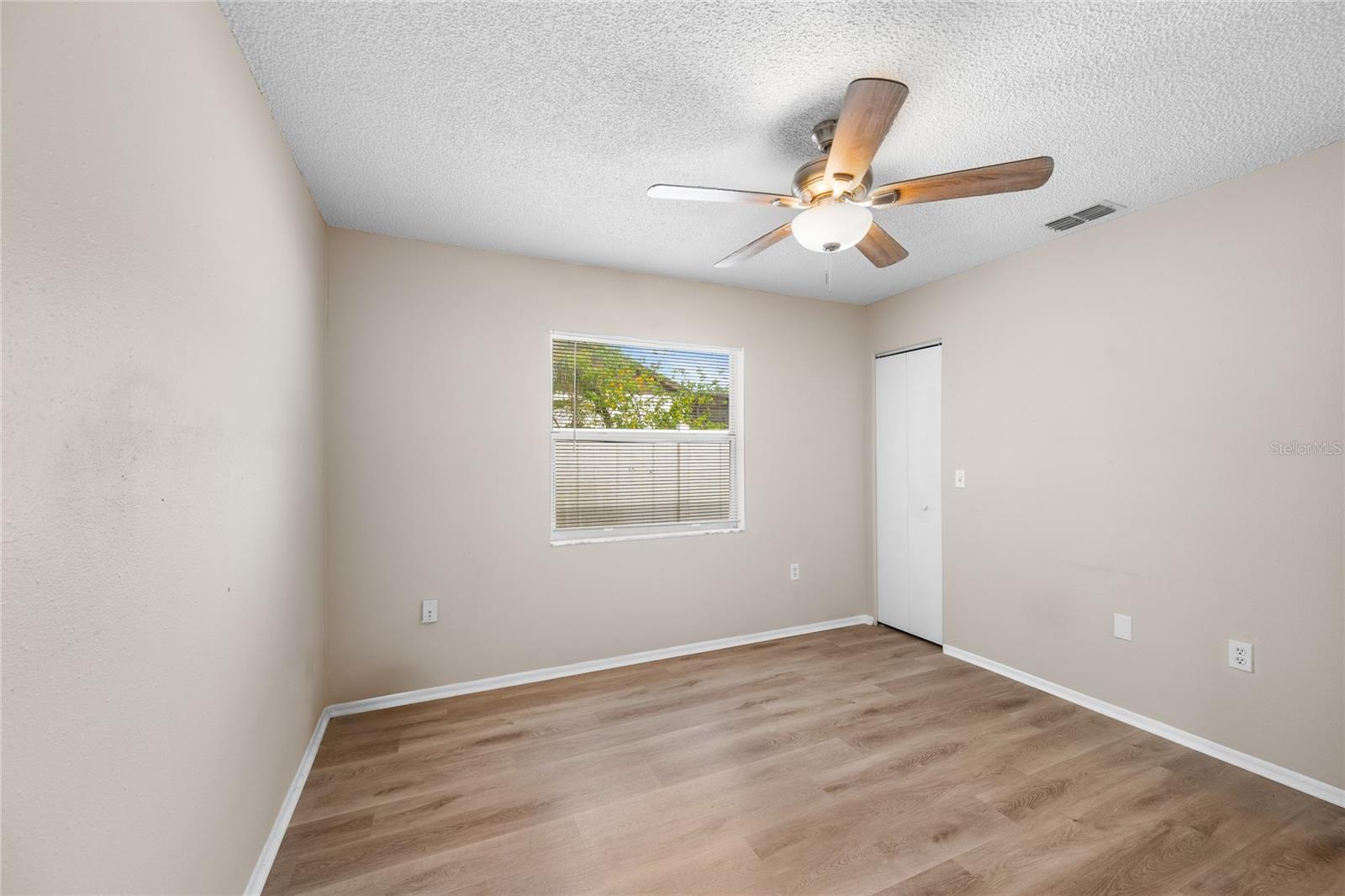 1221 E COURT ST — photo 28