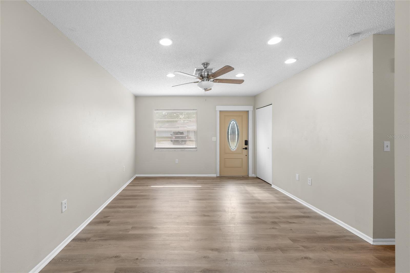 1221 E COURT ST — photo 9