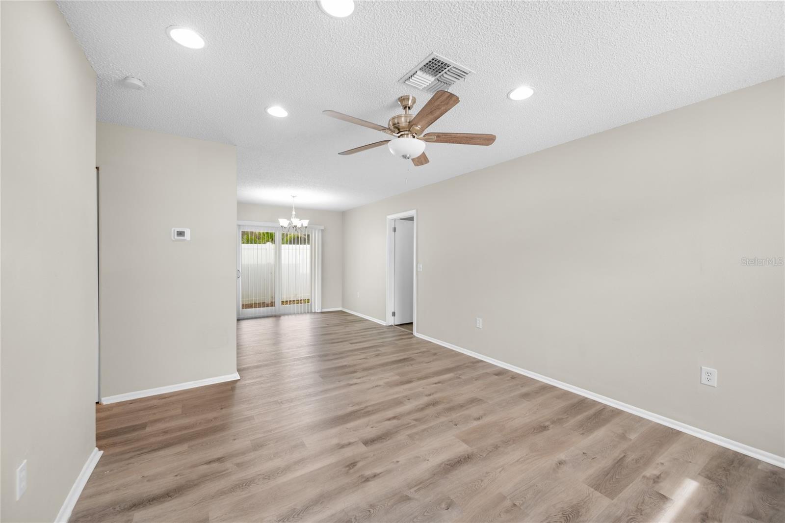 1221 E COURT ST — photo 7