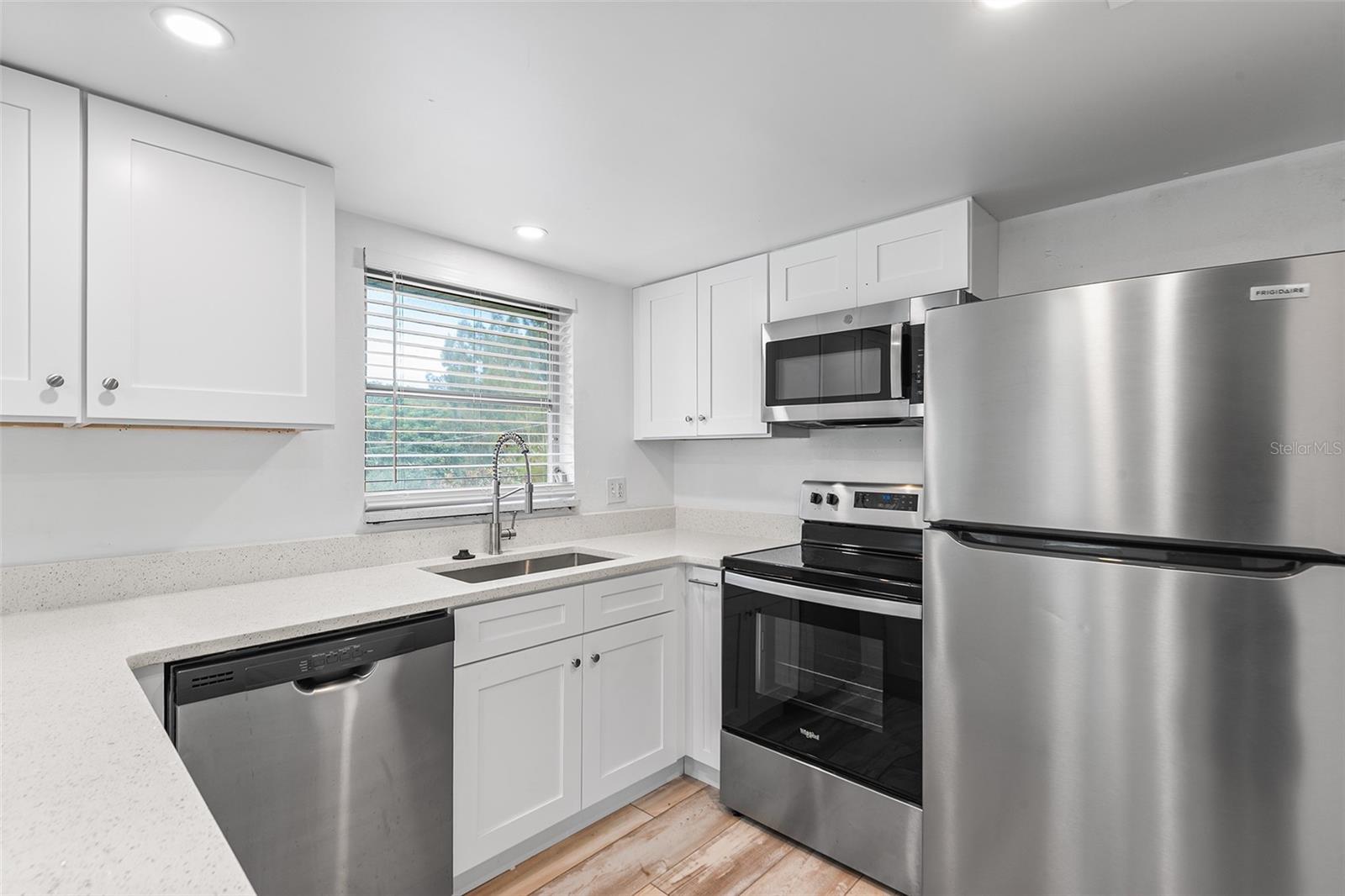 6262 EMERSON AVE S #15 — photo 6