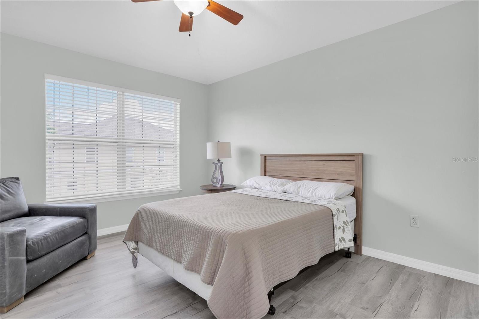 7604 RED MILL CIRCLE — photo 18