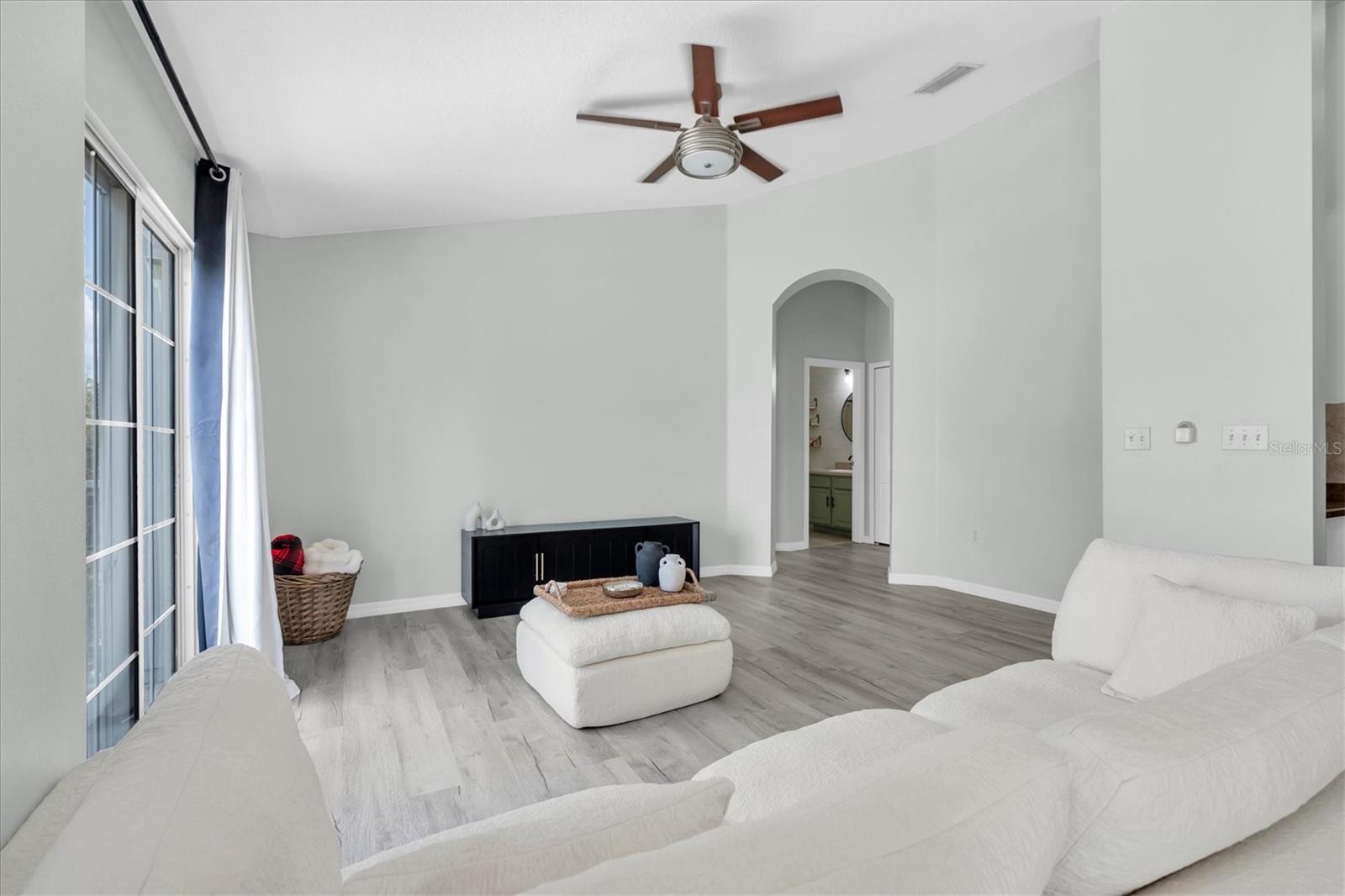 7604 RED MILL CIRCLE — photo 8