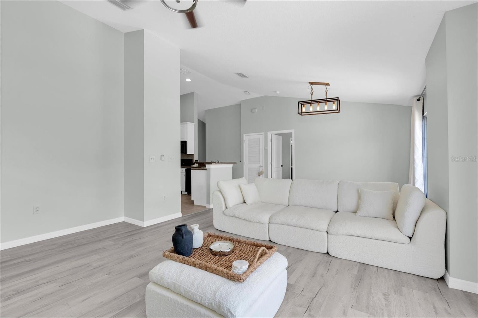7604 RED MILL CIRCLE — photo 5