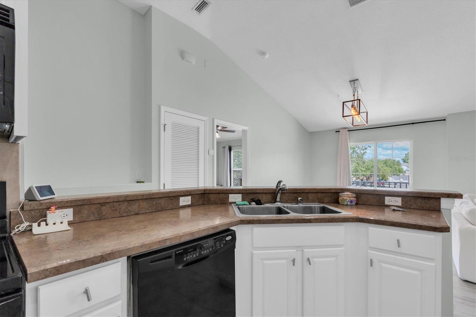 7604 RED MILL CIRCLE — photo 14