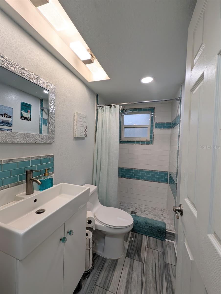 7136 VISTA WAY — photo 17