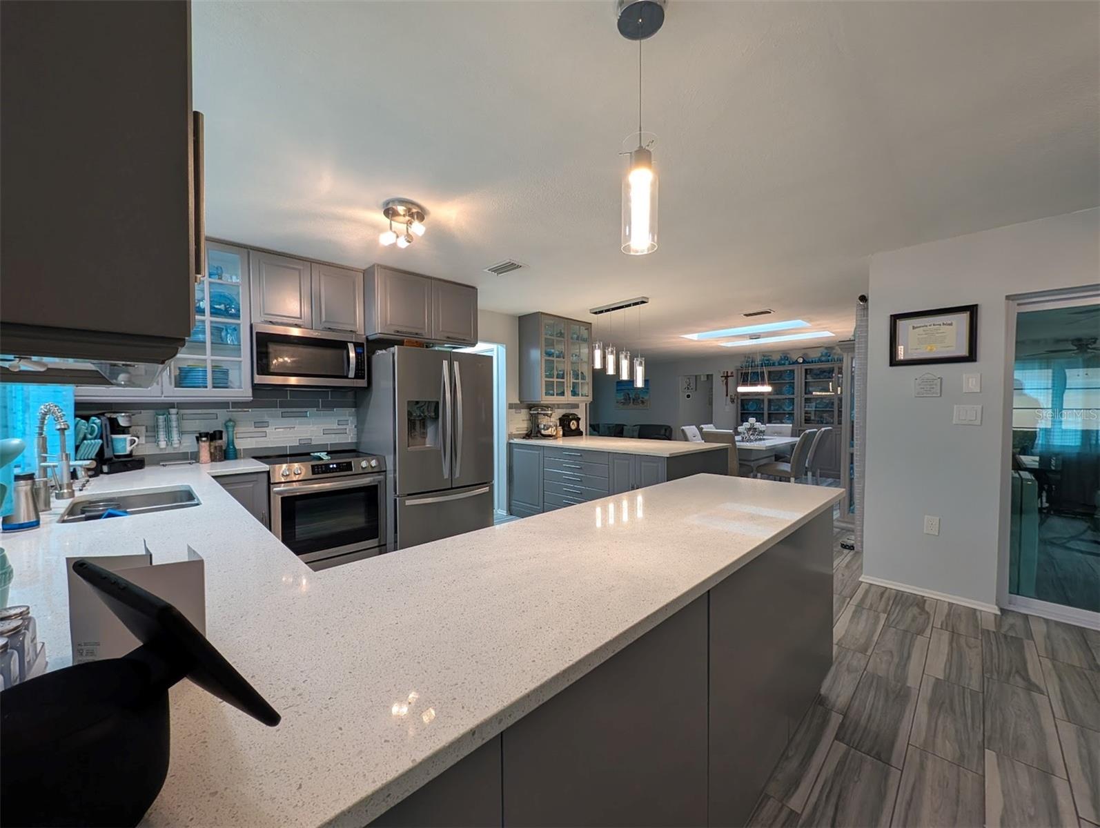 7136 VISTA WAY — photo 2