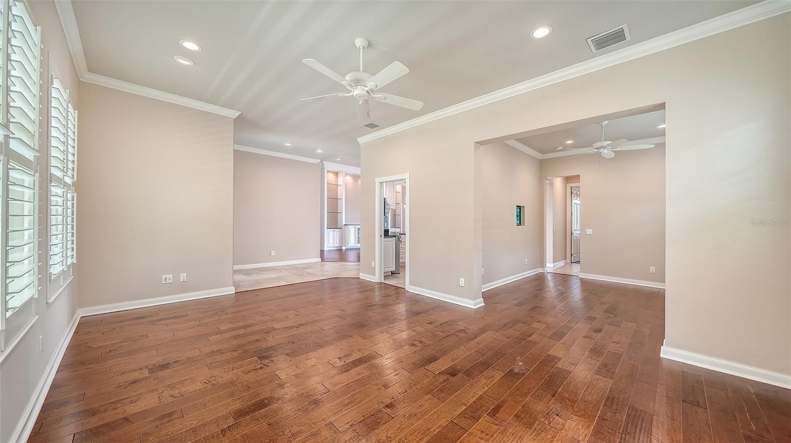 5924 MARIPOSA LN — photo 26