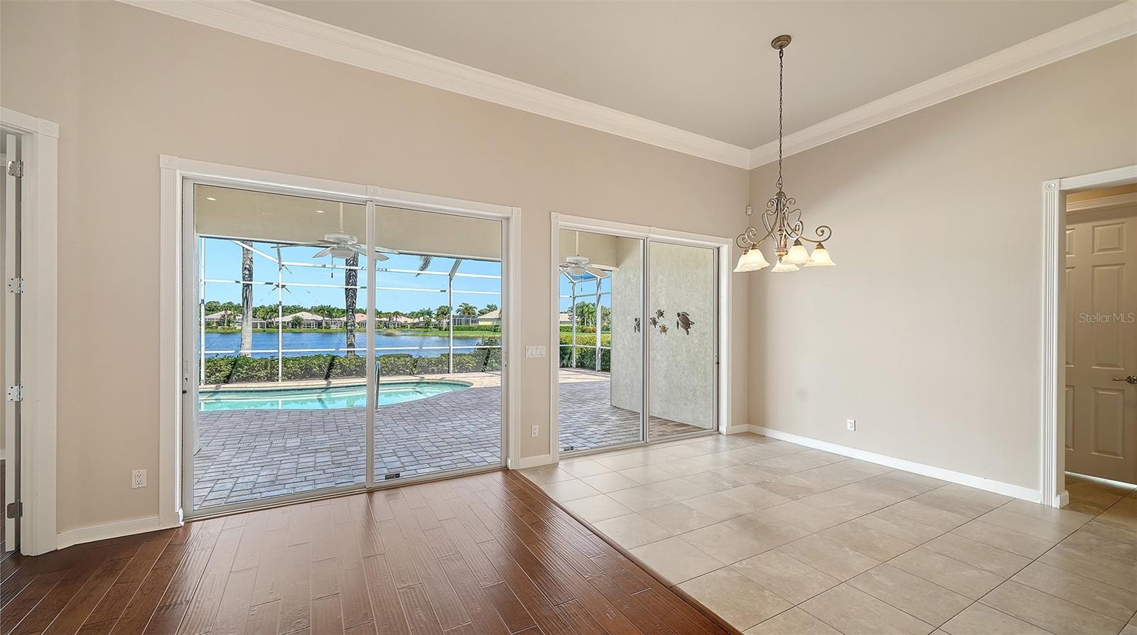 5924 MARIPOSA LN — photo 11