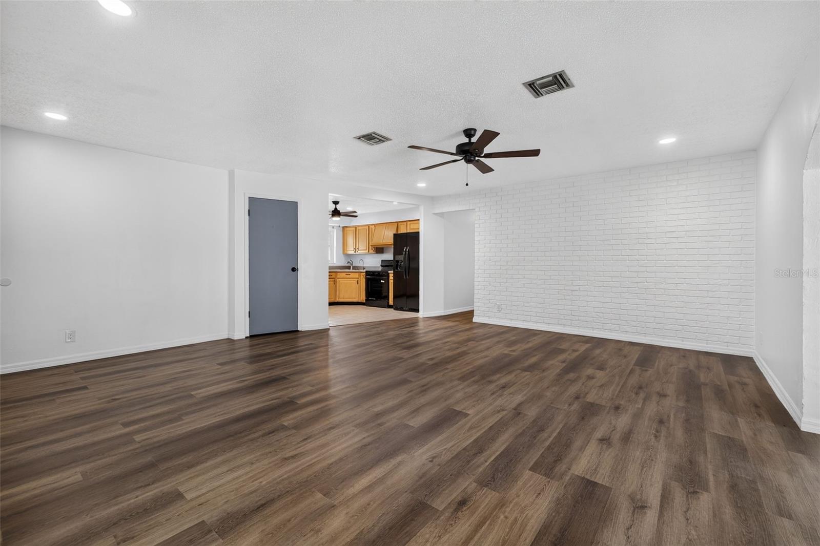 4014 ALABAMA AVE NE — photo 6