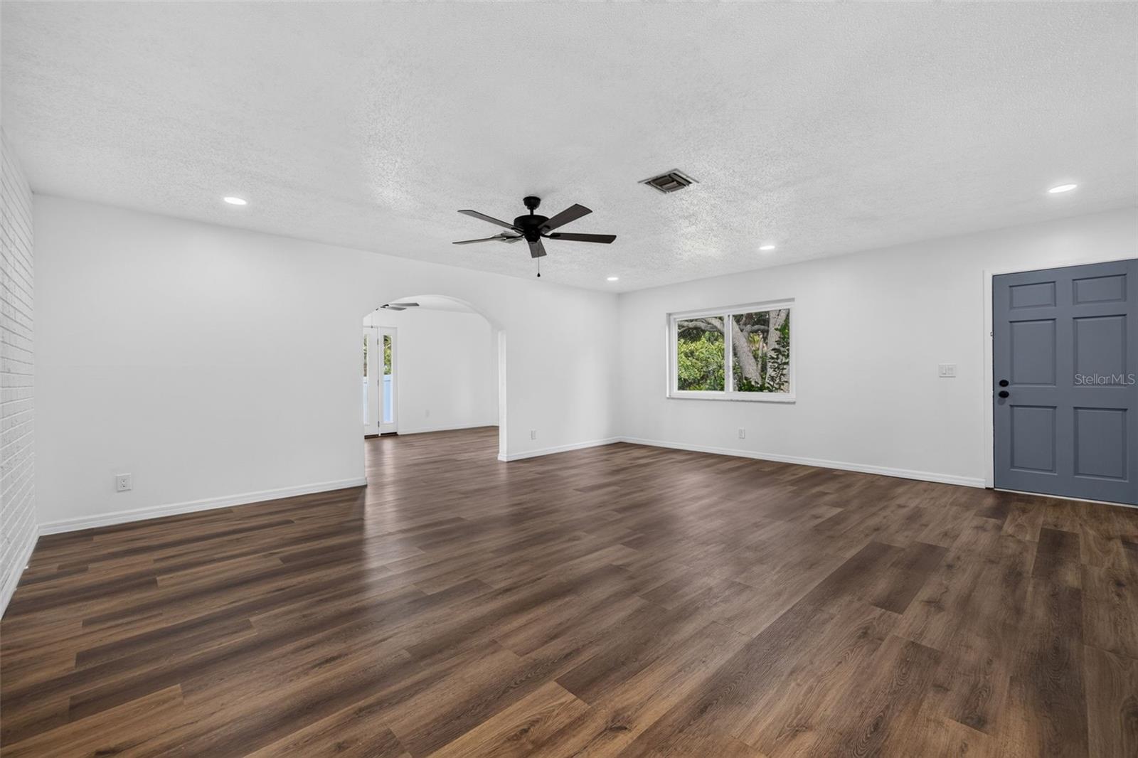 4014 ALABAMA AVE NE — photo 5