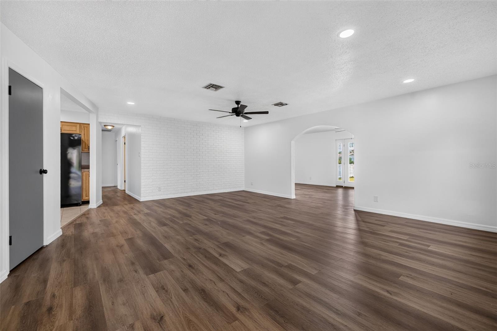 4014 ALABAMA AVE NE — photo 3