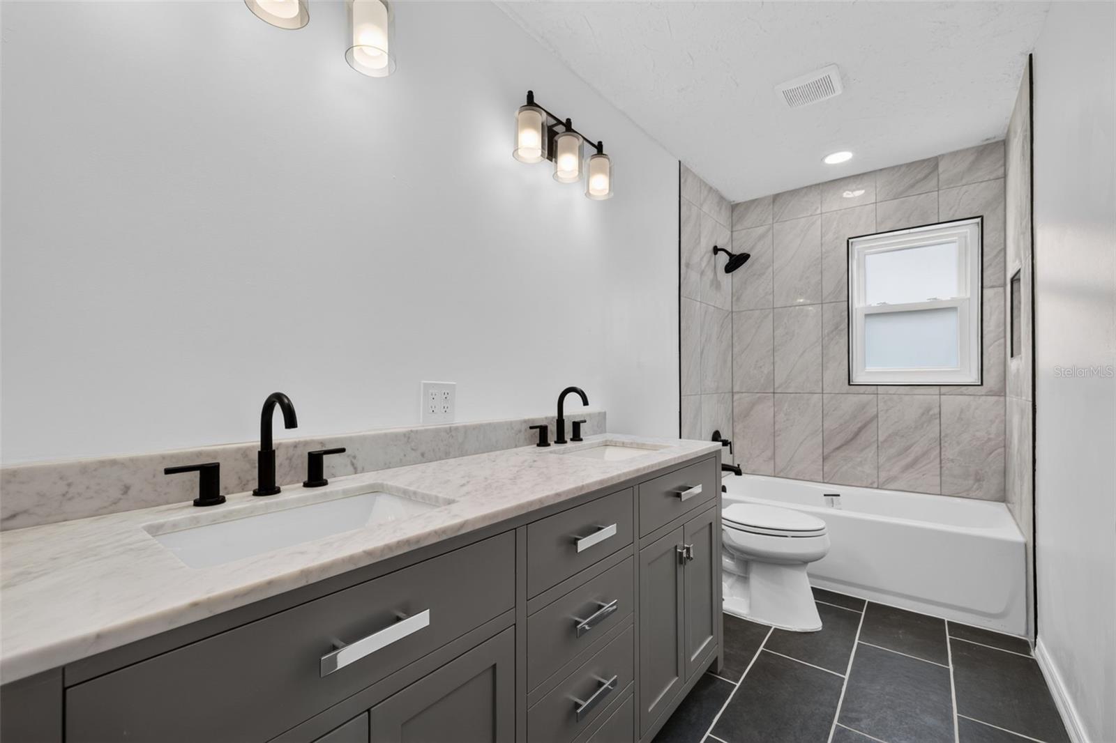 4014 ALABAMA AVE NE — photo 23