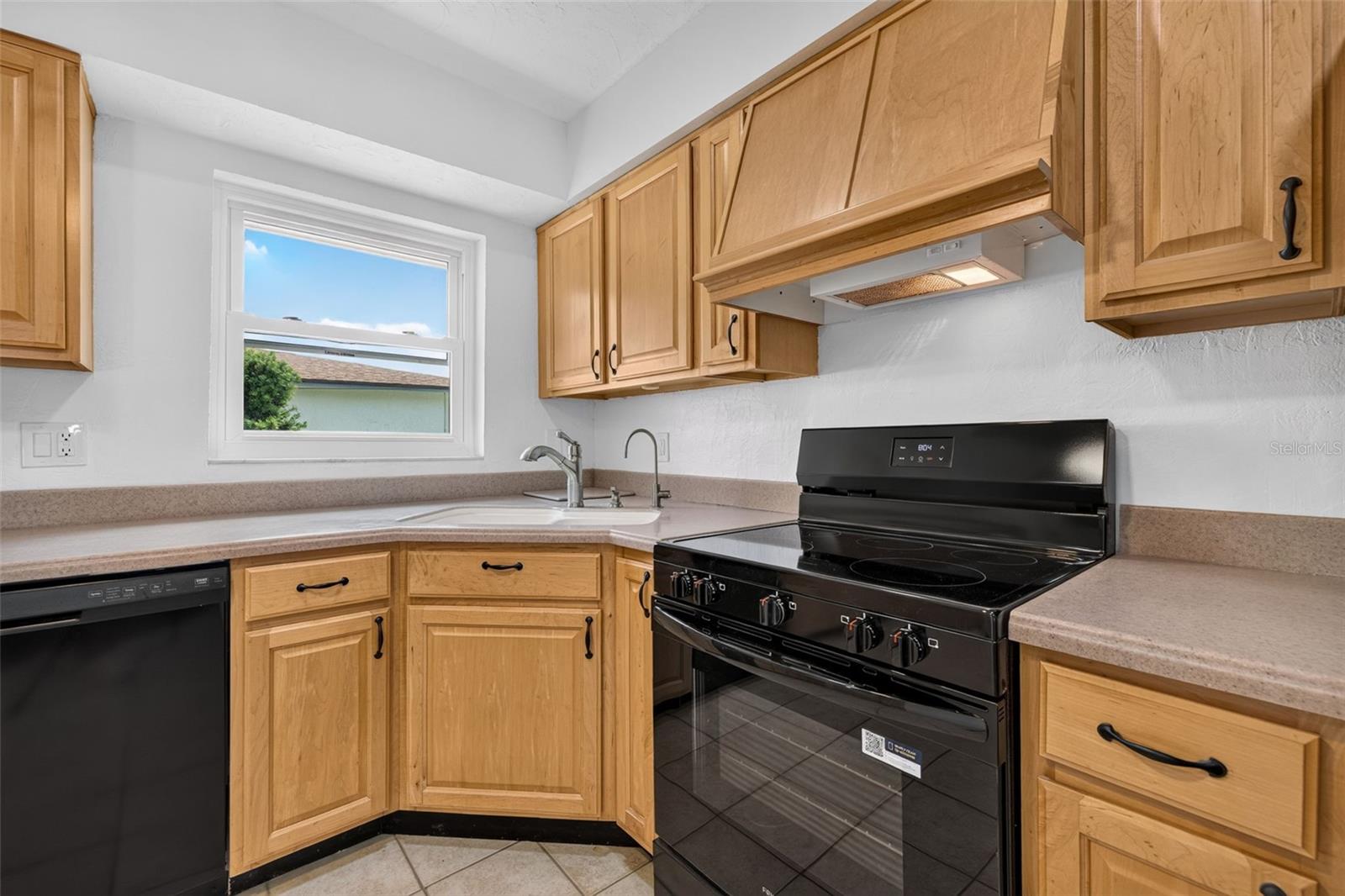 4014 ALABAMA AVE NE — photo 10