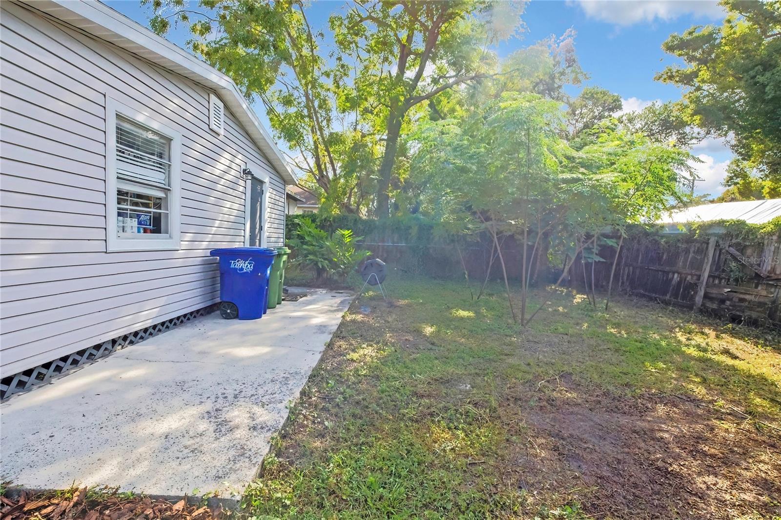 1815 E SEWARD ST — photo 25