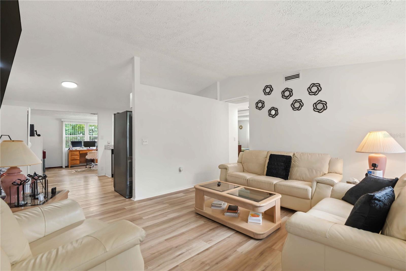 7208 DIPAOLA DR — photo 3