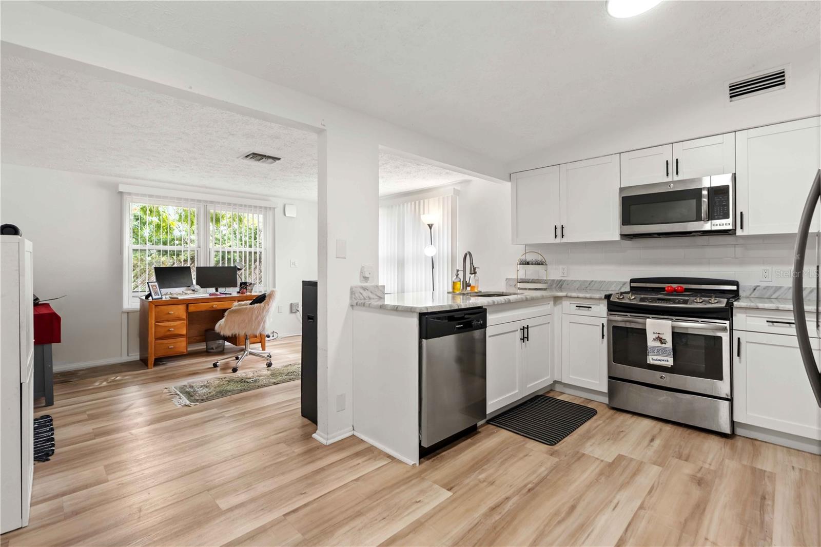 7208 DIPAOLA DR — photo 6