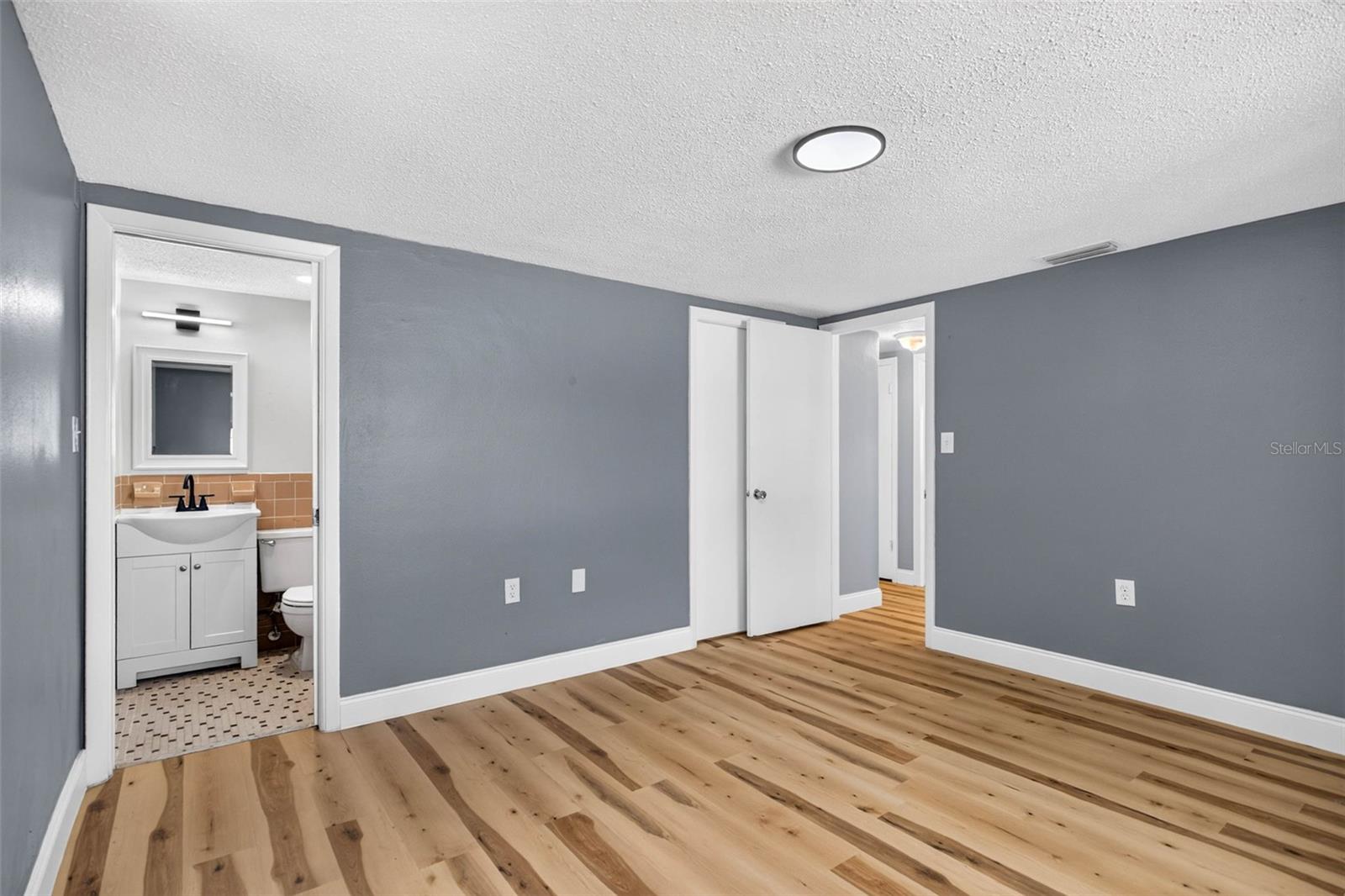 9516 GRAY FOX LN — photo 9