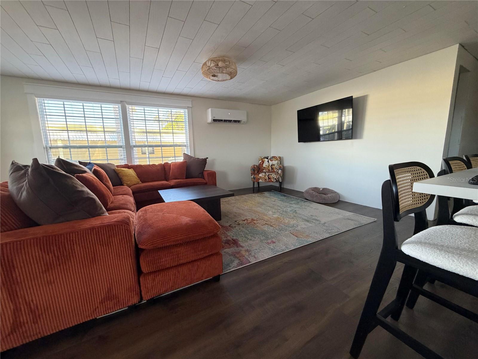 5221 POINCIANA CIR — photo 3