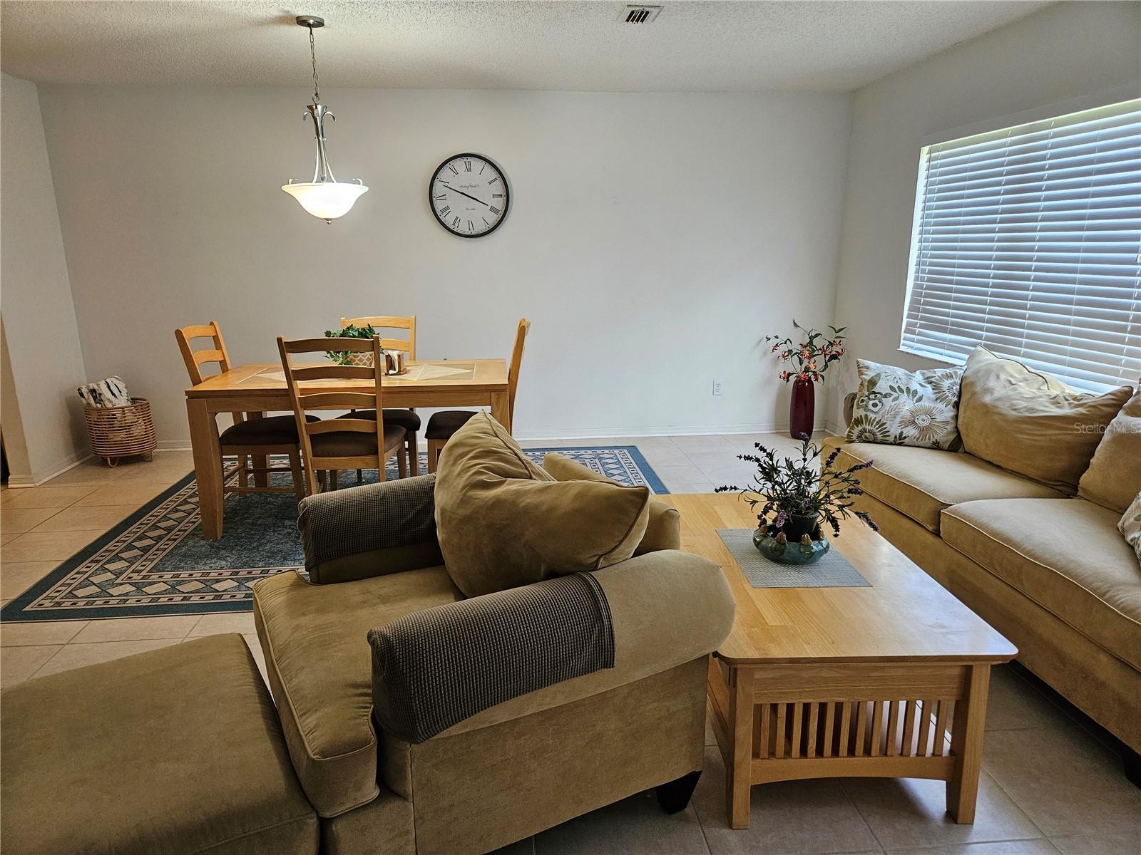 304 GRAYSTON PL — photo 8