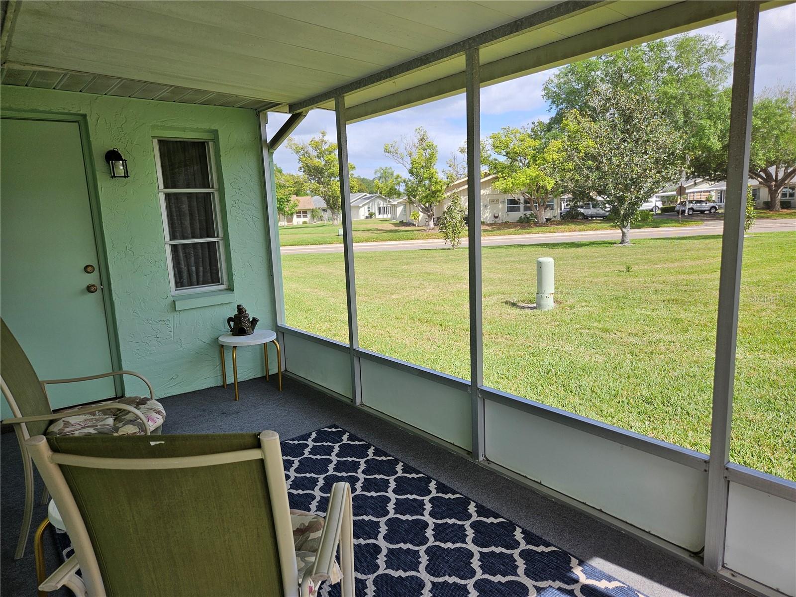 304 GRAYSTON PL — photo 33
