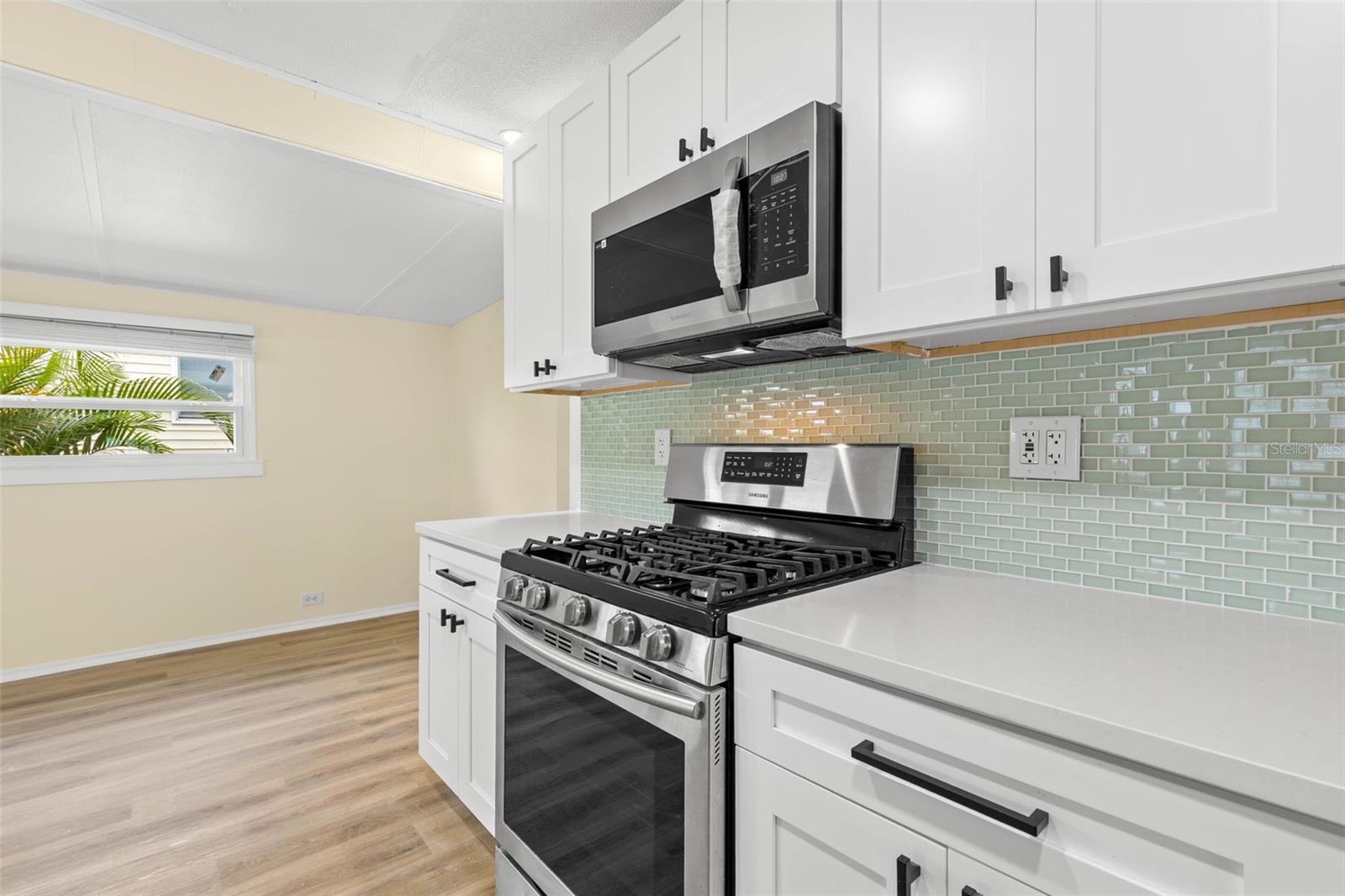 6830 AMERICANA DR NE #127 — photo 10