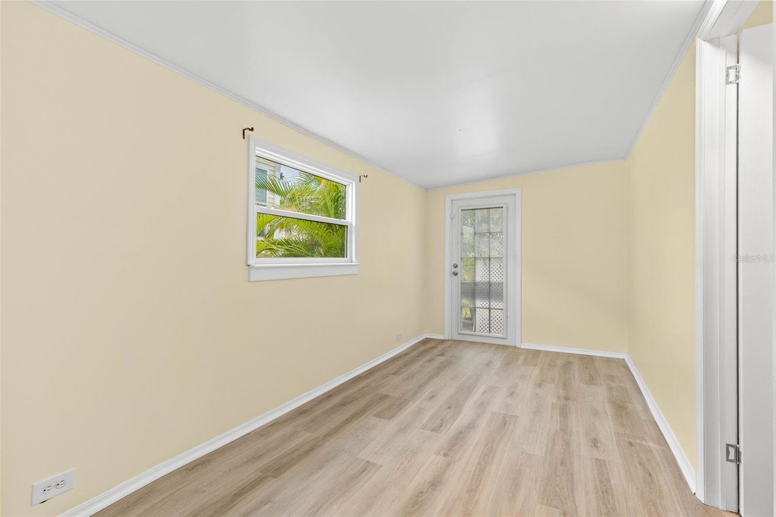 6830 AMERICANA DR NE #127 — photo 23