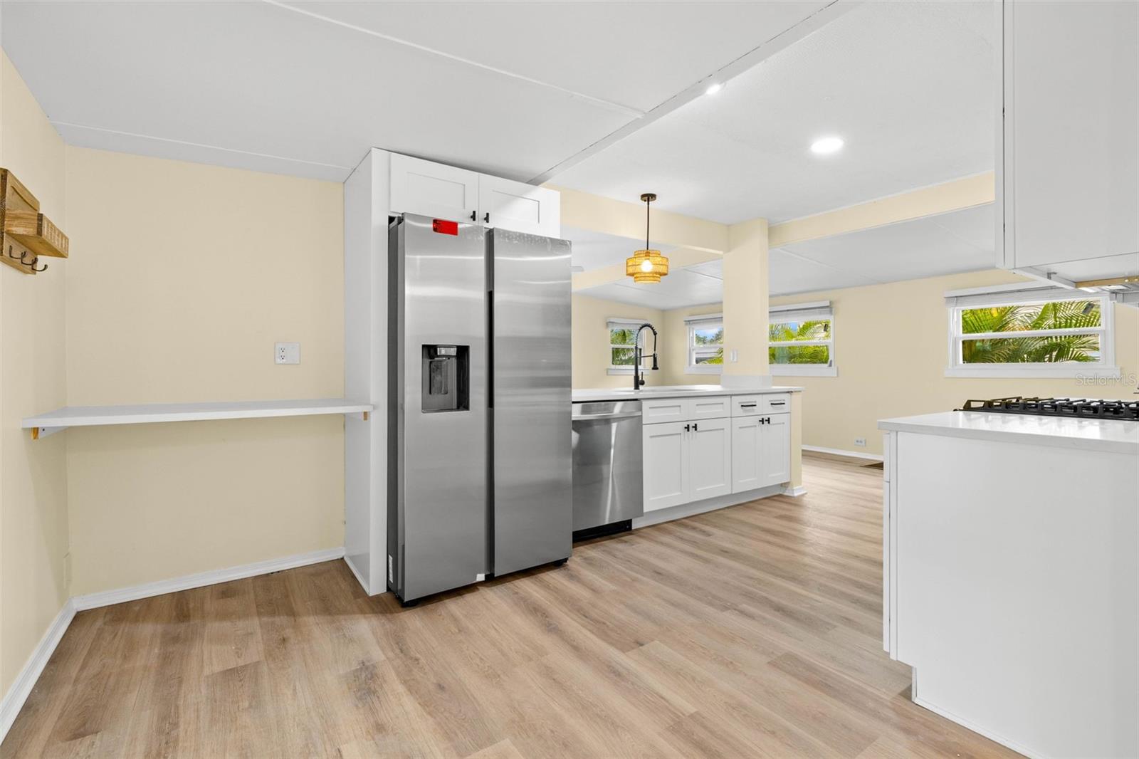6830 AMERICANA DR NE #127 — photo 11