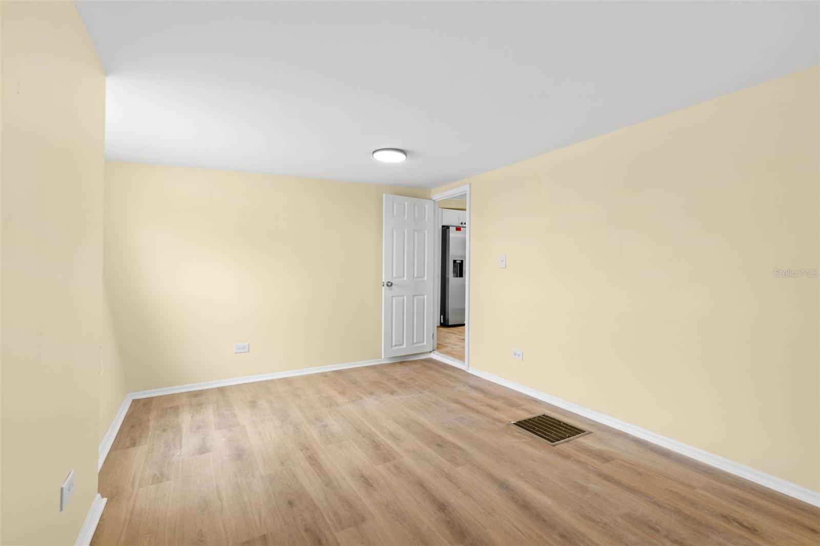 6830 AMERICANA DR NE #127 — photo 21