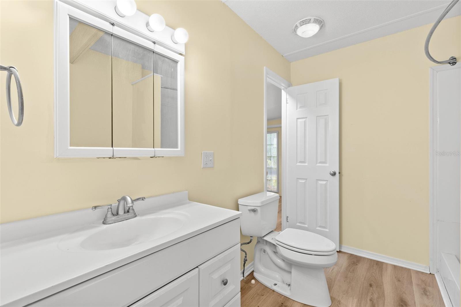 6830 AMERICANA DR NE #127 — photo 17