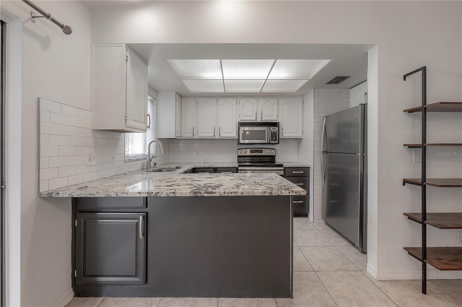 21610 LAGOON DR — photo 6