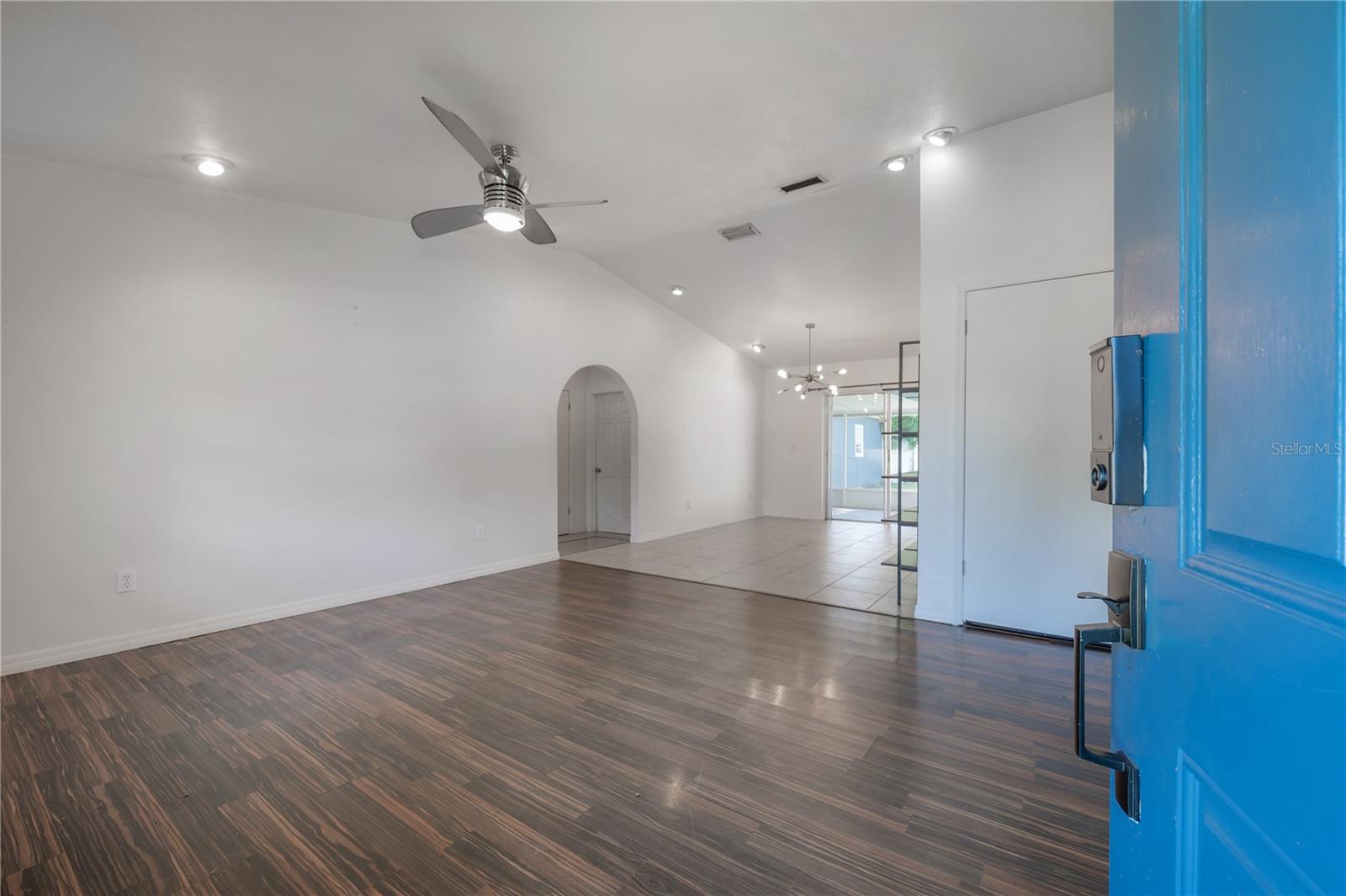 21610 LAGOON DR — photo 3