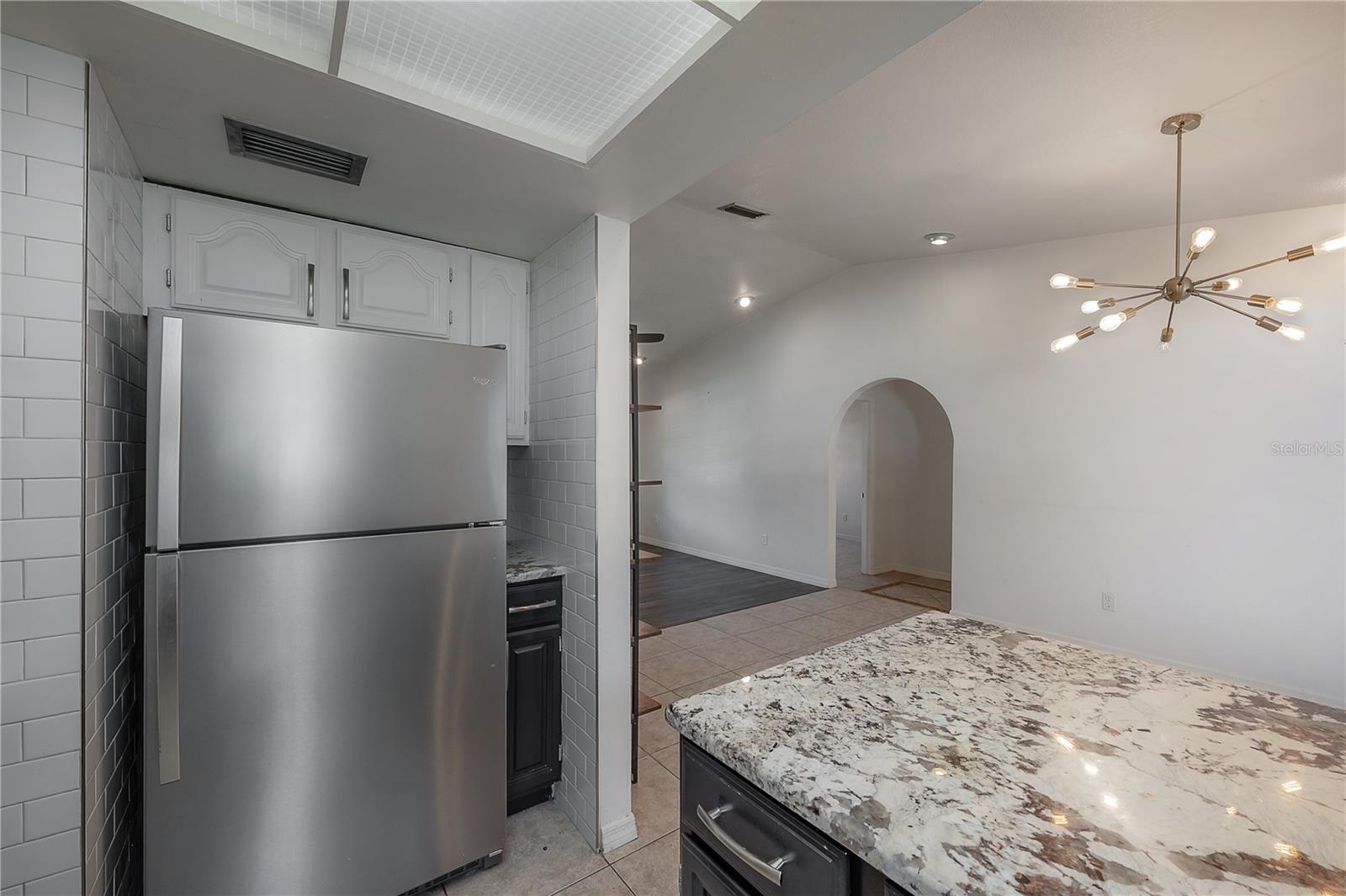 21610 LAGOON DR — photo 8