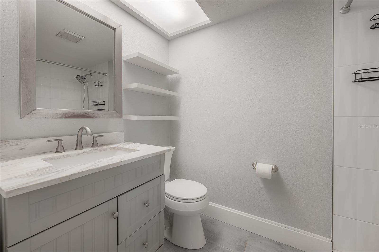 21610 LAGOON DR — photo 11