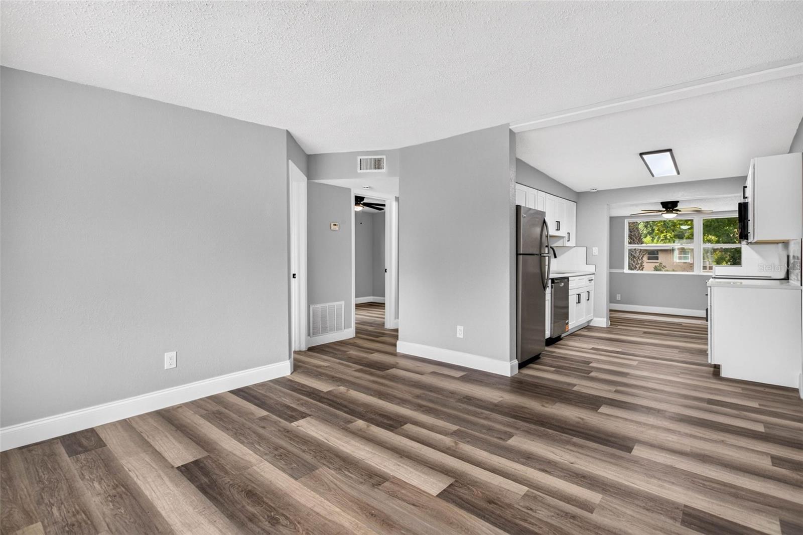 11031 HASSLE AVE — photo 8