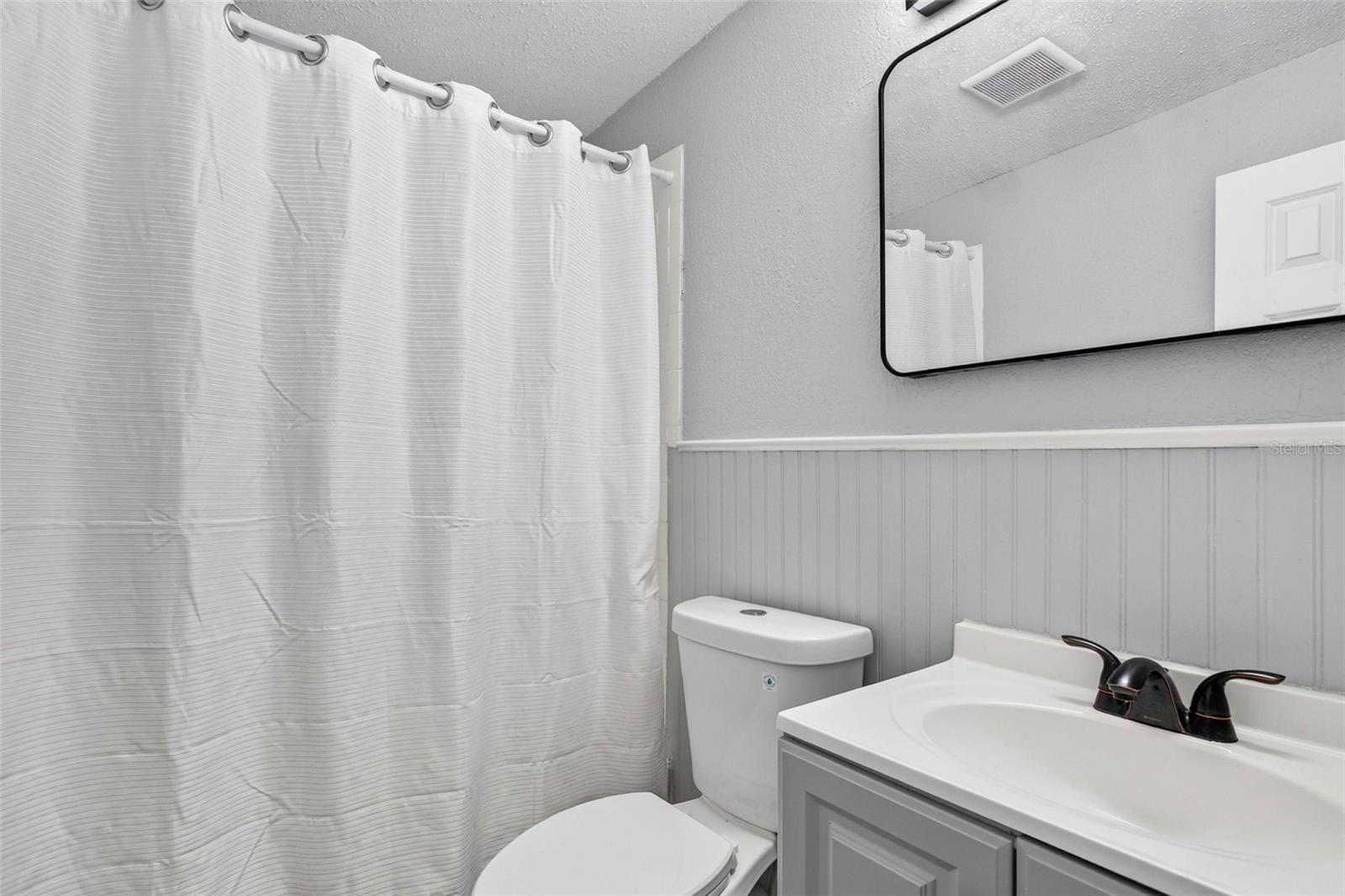 11031 HASSLE AVE — photo 29