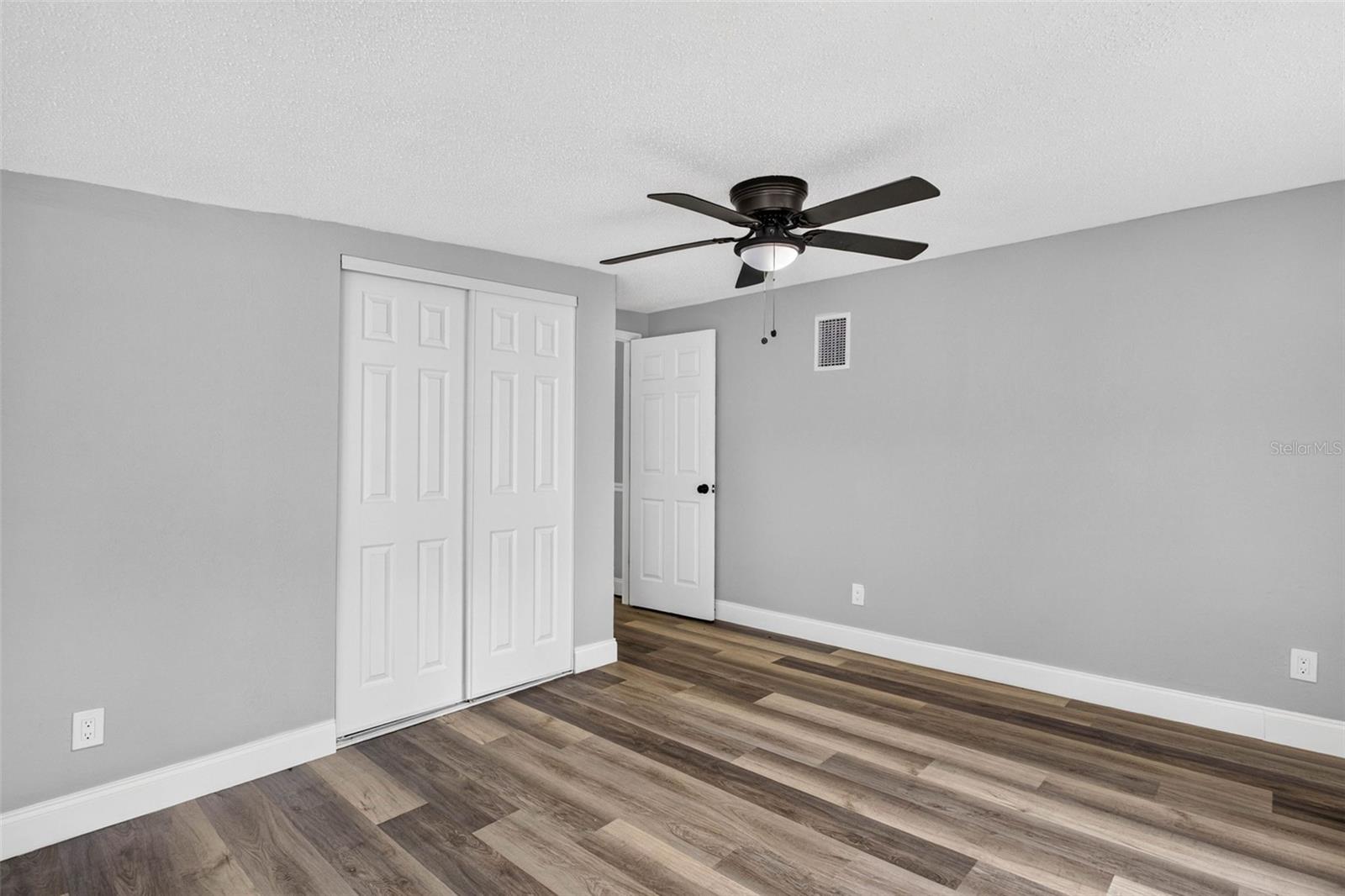 11031 HASSLE AVE — photo 22