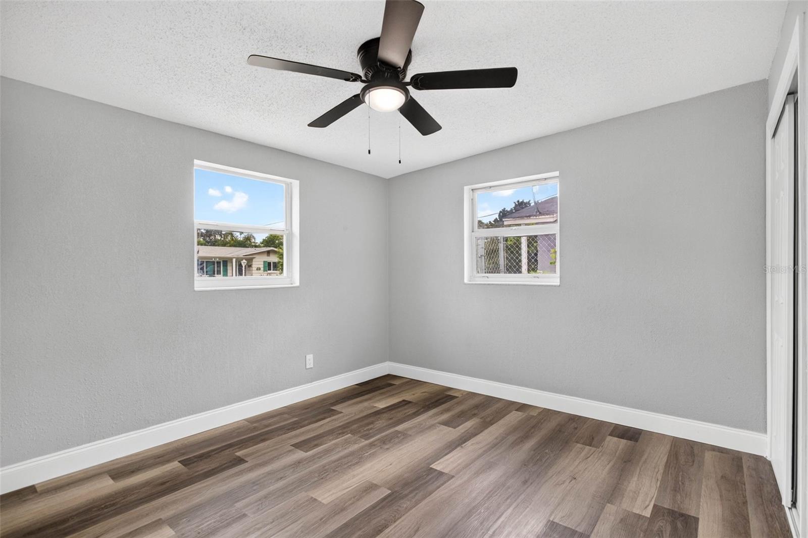 11031 HASSLE AVE — photo 23