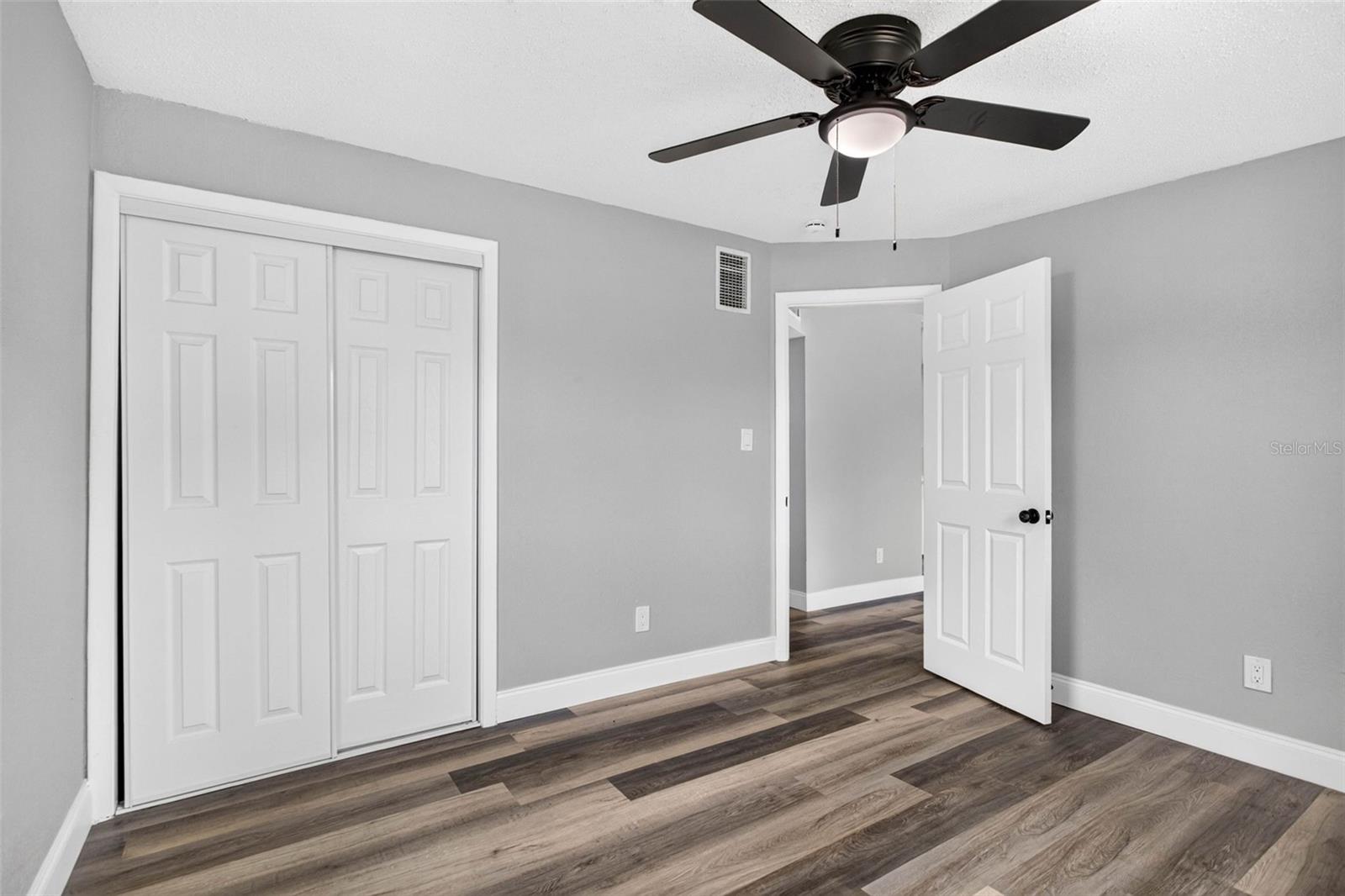 11031 HASSLE AVE — photo 25