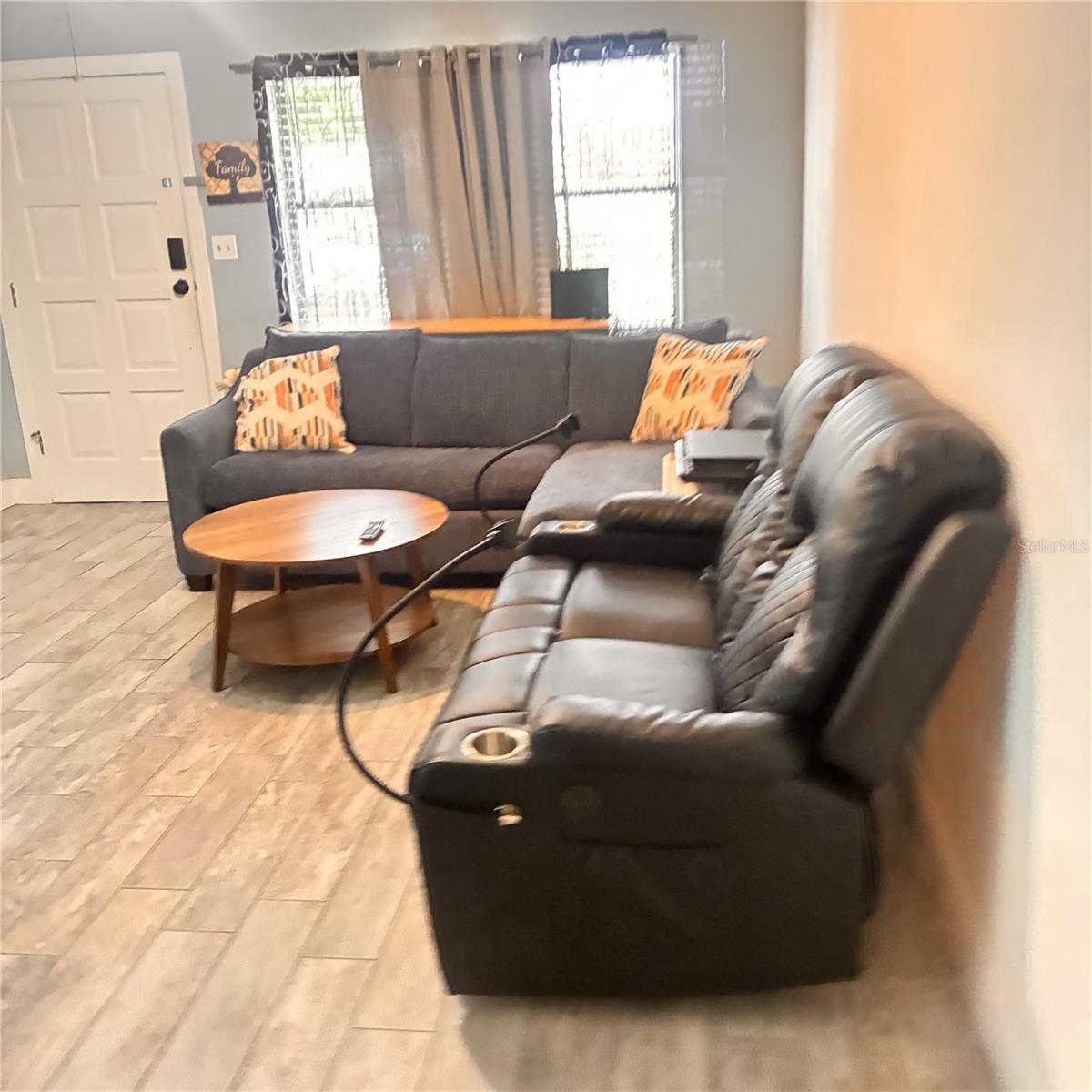 3410 W CORDELIA ST — photo 29