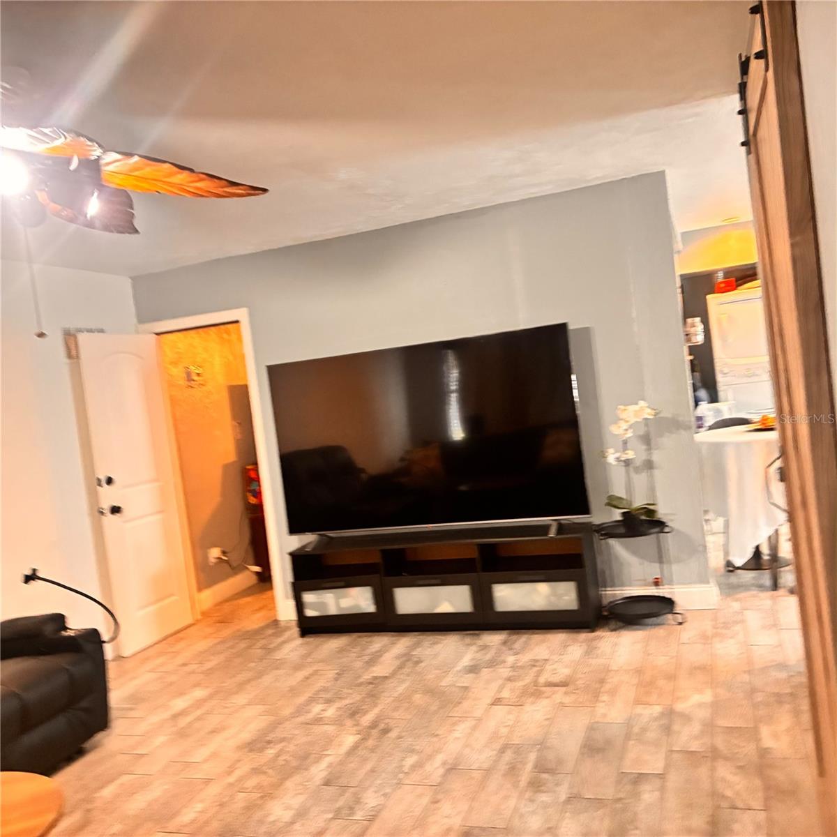 3410 W CORDELIA ST — photo 30