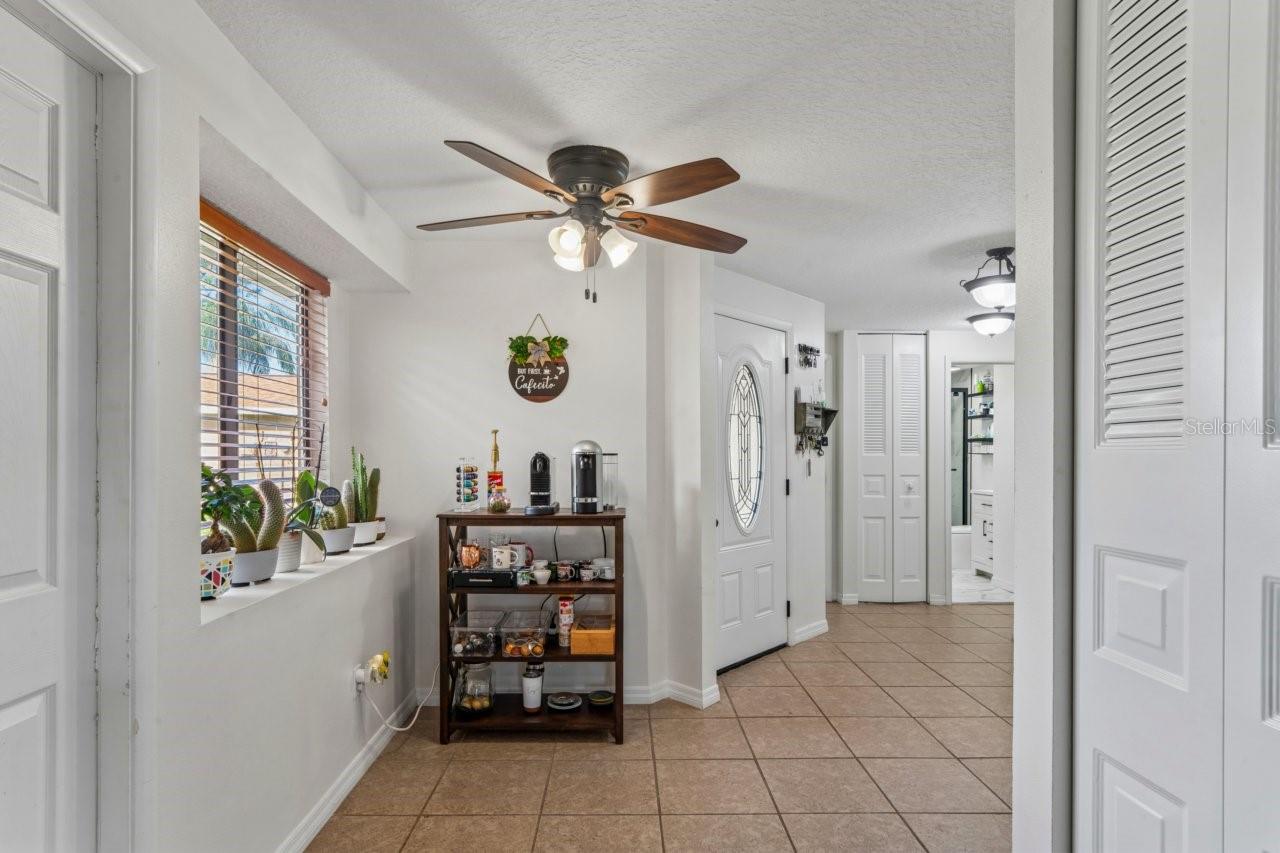 583 LONGWOOD CT — photo 35