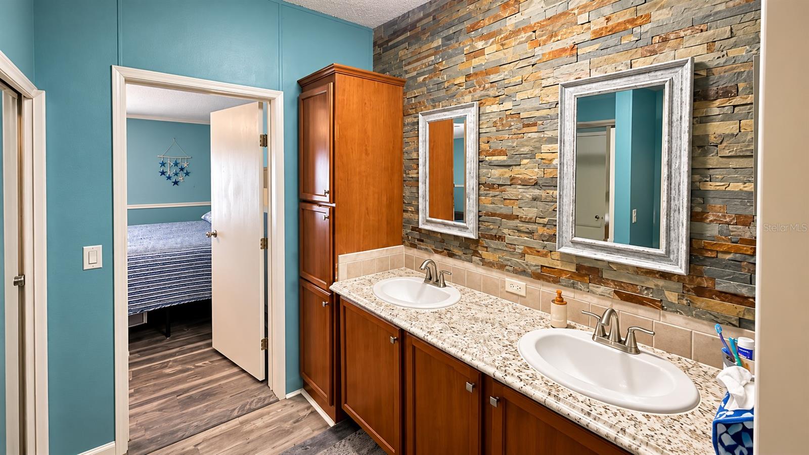 12831 HAWK HILL DR — photo 13