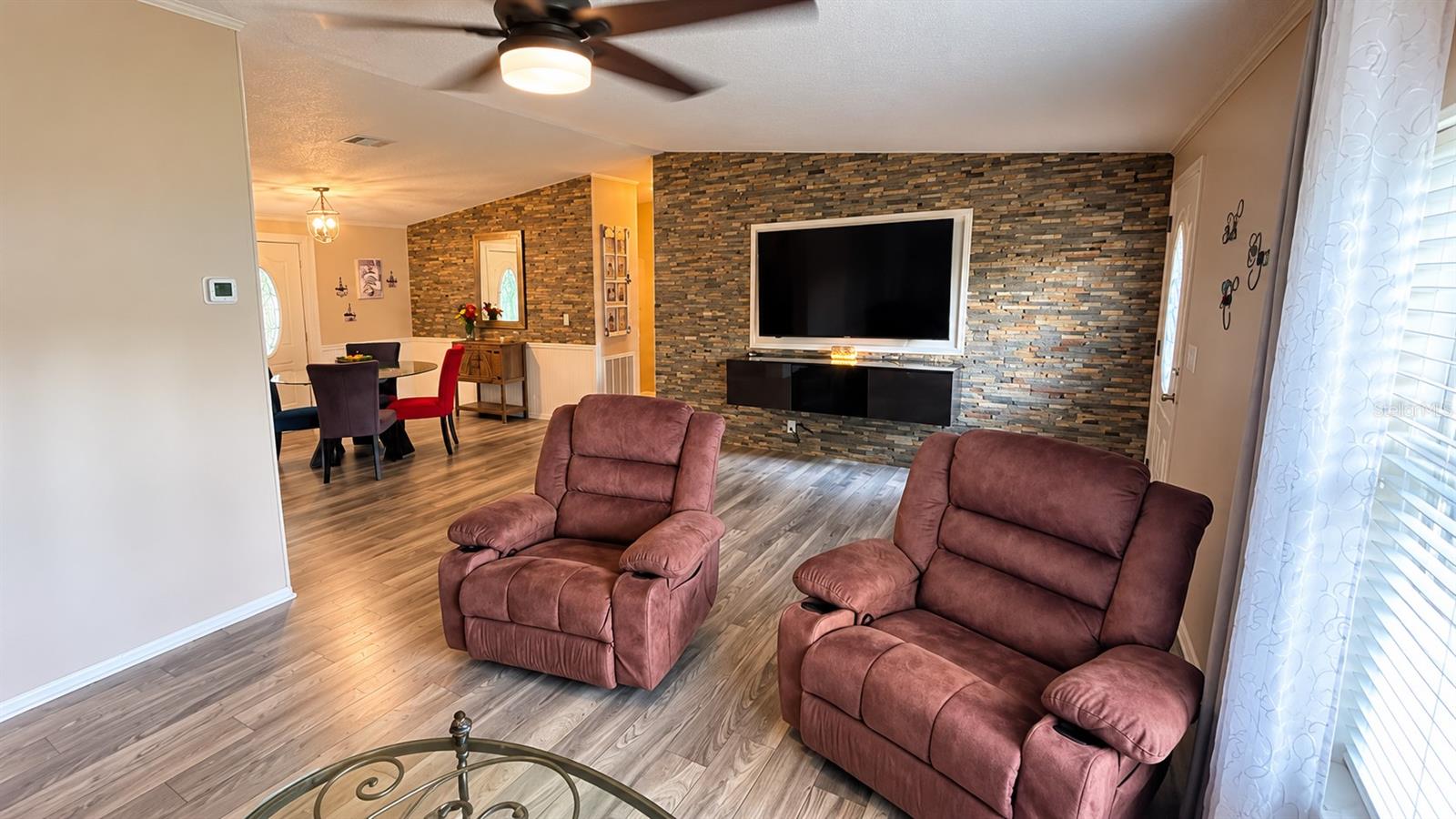 12831 HAWK HILL DR — photo 7
